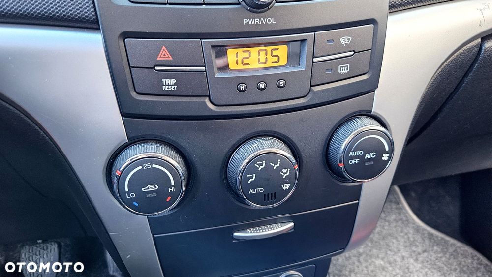 SsangYong/KGM Korando 2.0 E-XDi DPF 2WD Sapphire - 23