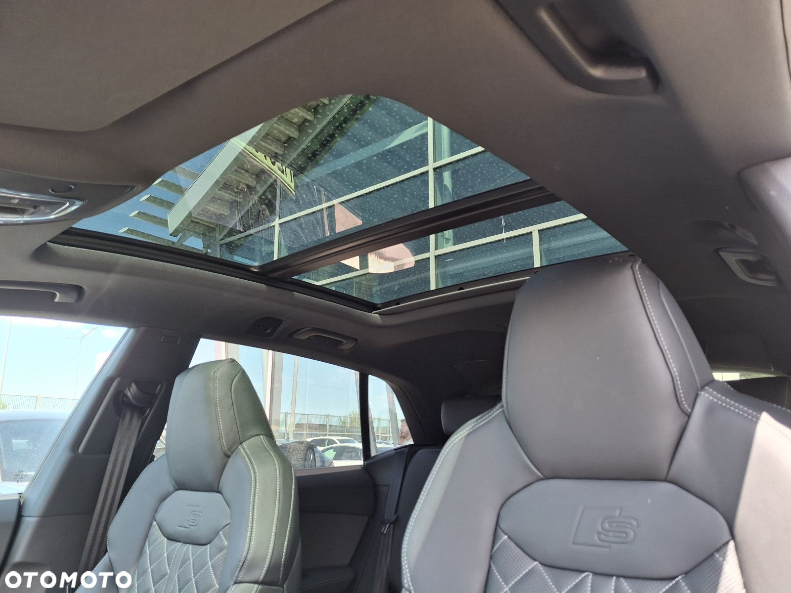 Audi Q8 - 25