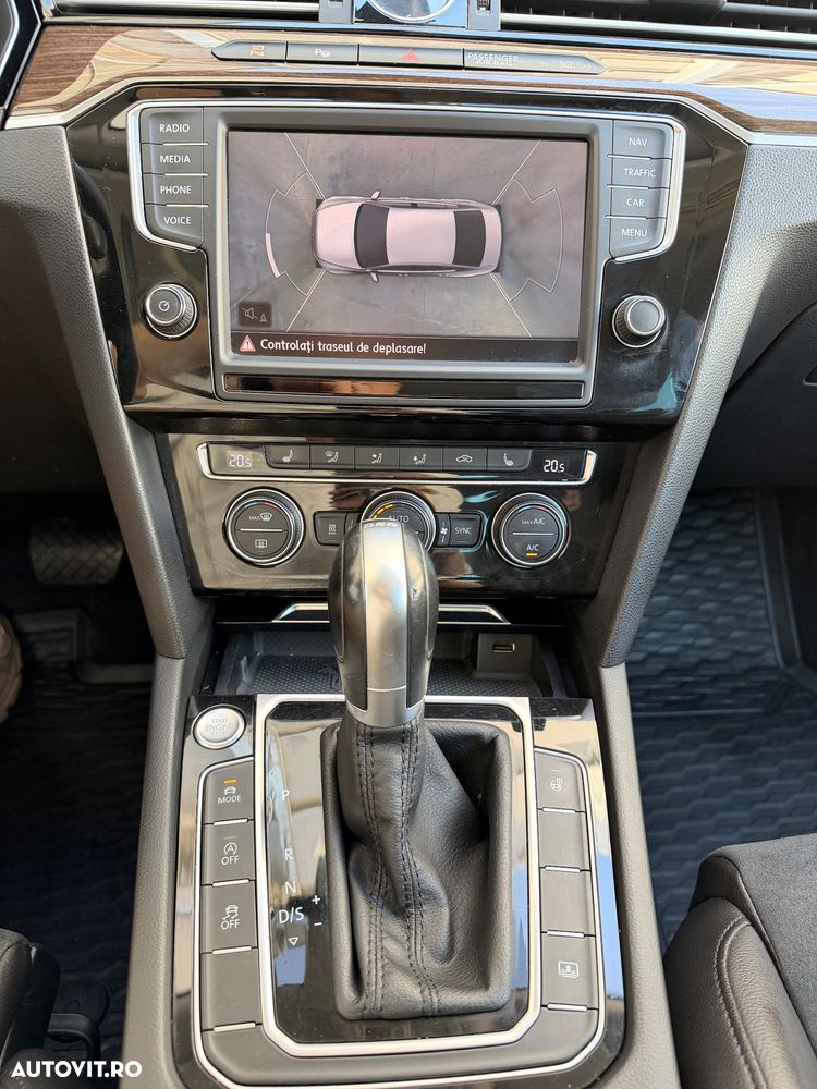 Volkswagen Passat 2.0 TSI DSG Highline - 11