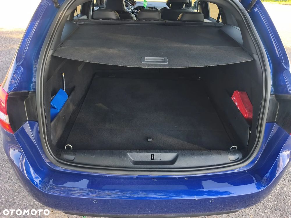 Peugeot 308 1.5 BlueHDi Allure Pack S&S - 9