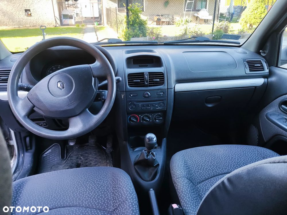 Renault Clio 1.2 16V Expression - 10