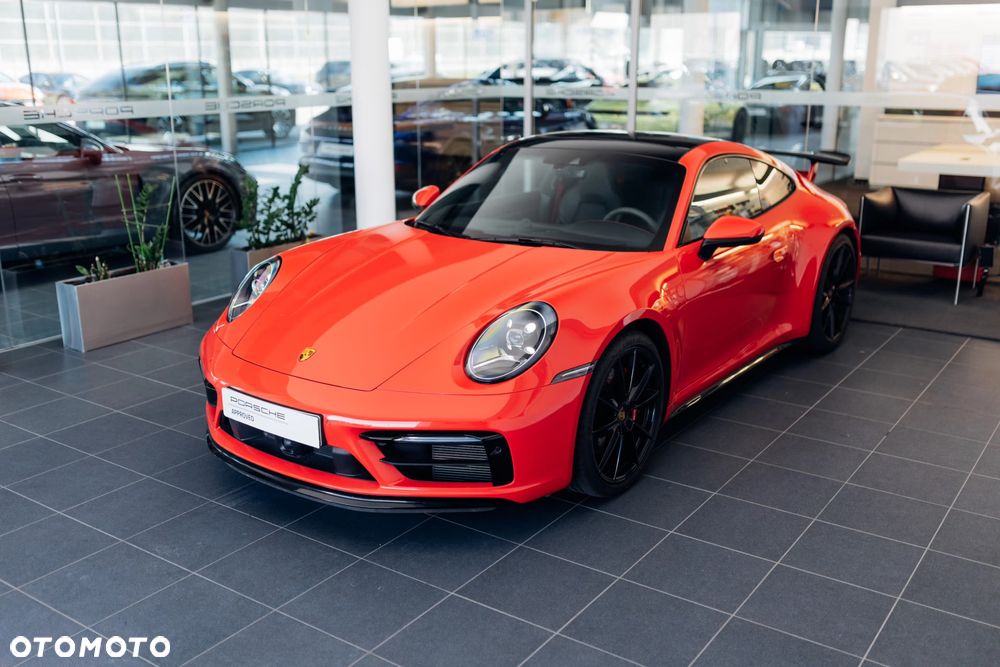 Porsche 911 Carrera 4S - 2