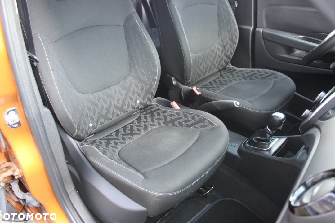 Renault Captur - 17
