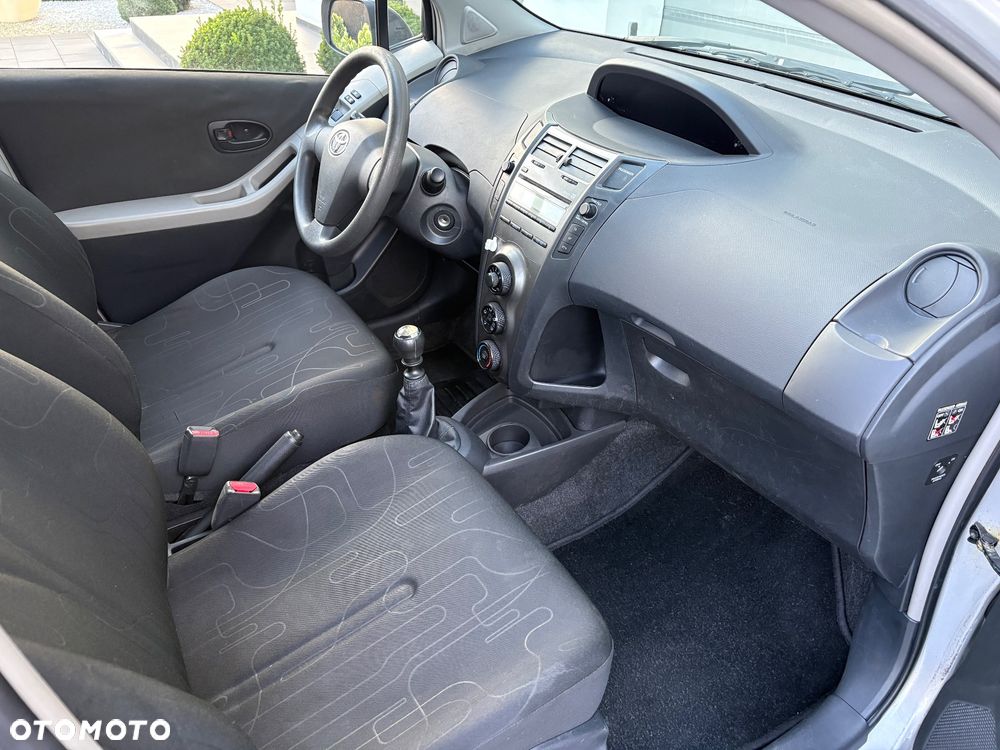 Toyota Yaris 1.33 Sol - 10