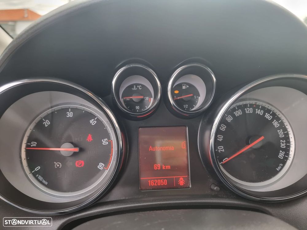 Opel Astra 2.0 CDTi Cosmo - 9