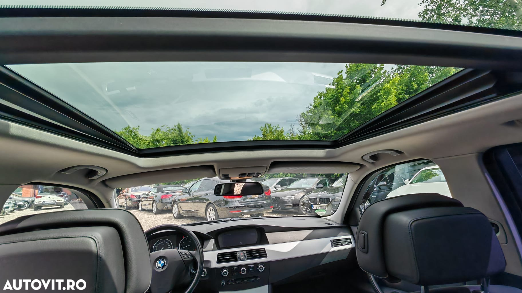 BMW Seria 5 523i Touring Aut. Edition Exclusive - 24