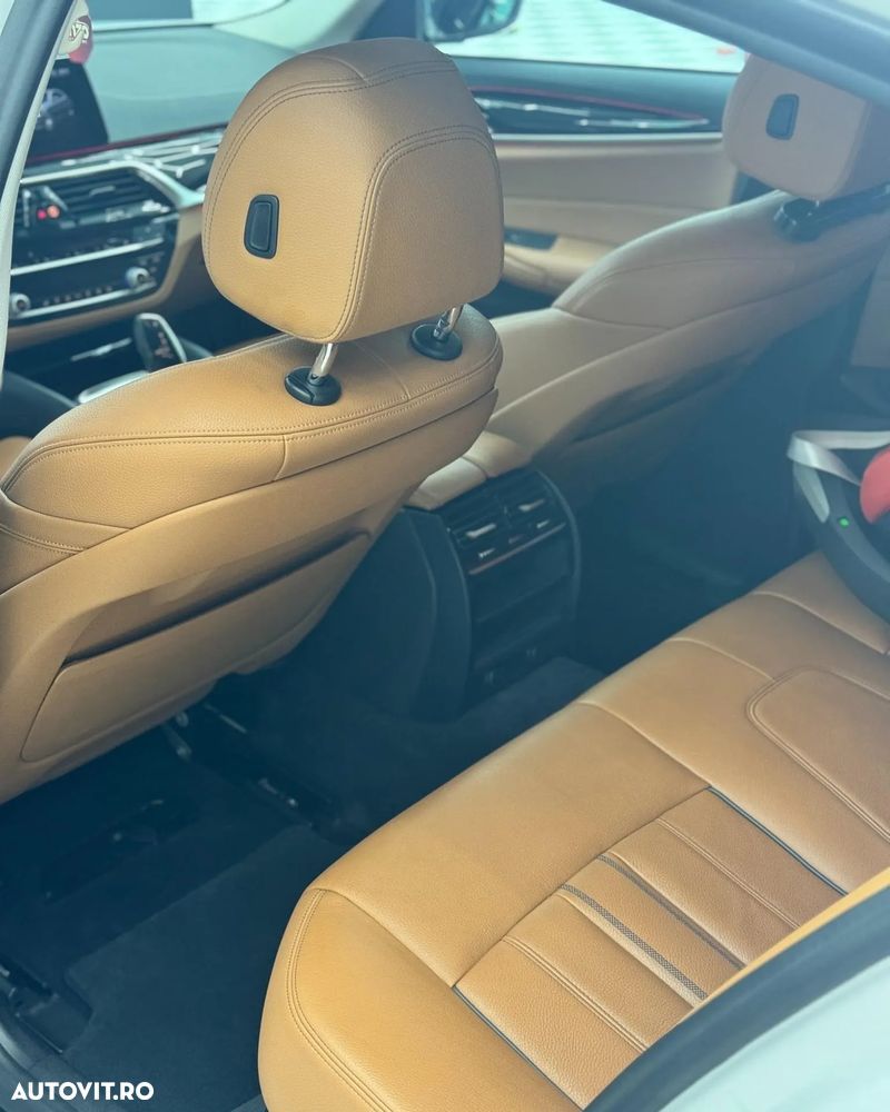 BMW Seria 5 520d AT - 6