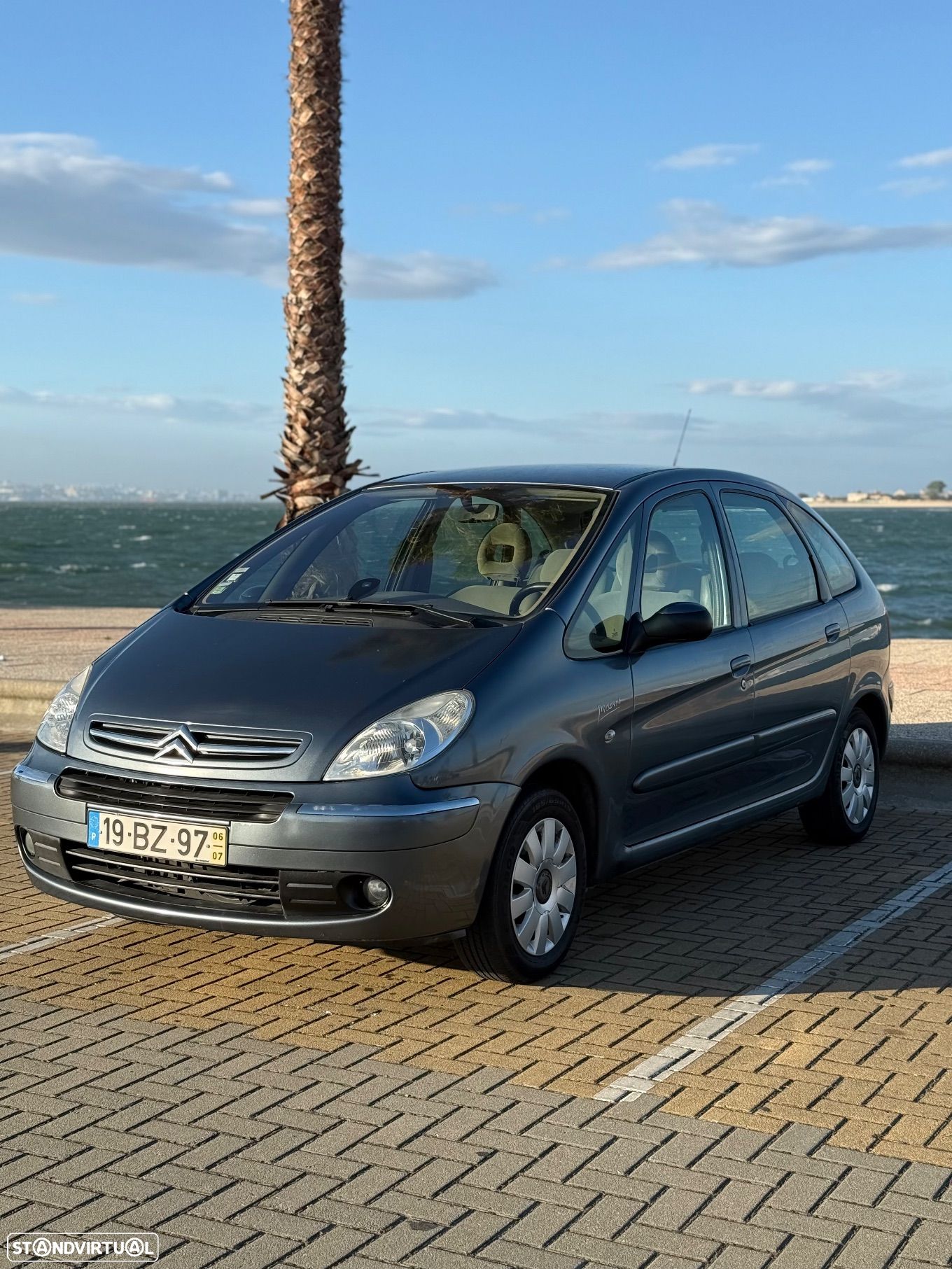 Citroën C3 Picasso ver-1-6-hdi-sx - 1