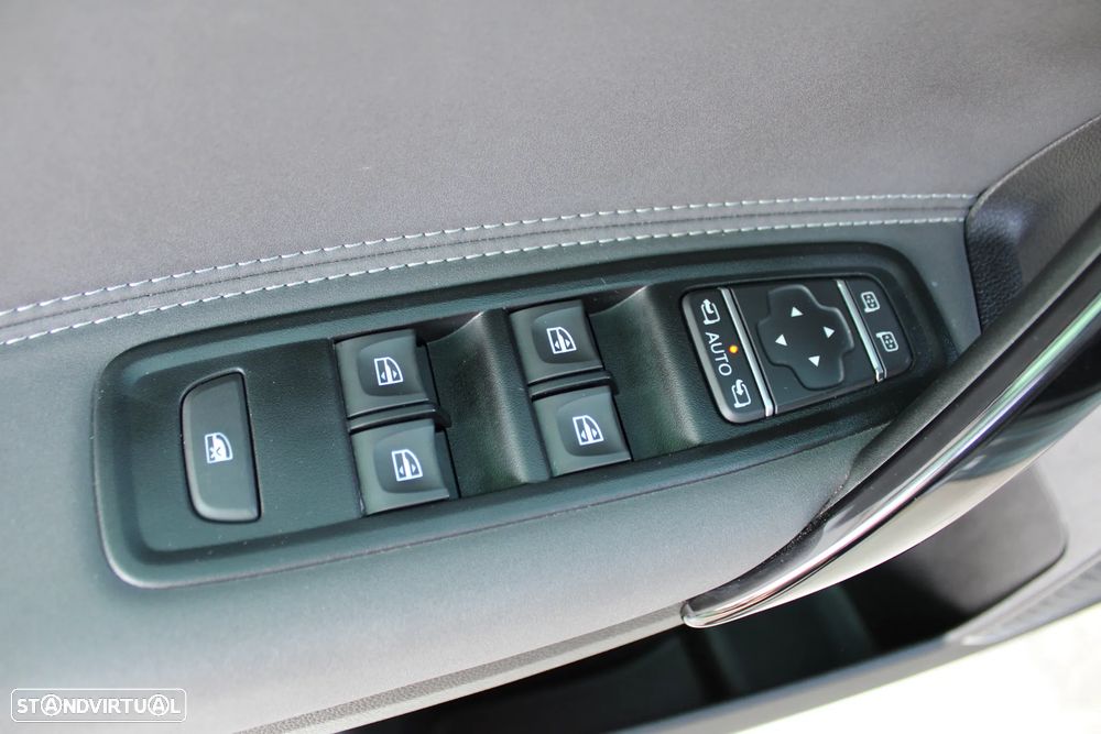 Mercedes-Benz T 180 d Auto Progressive - 48