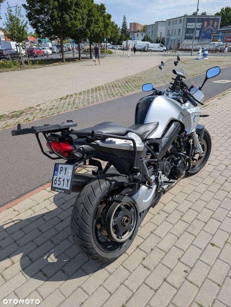 BMW F - 13