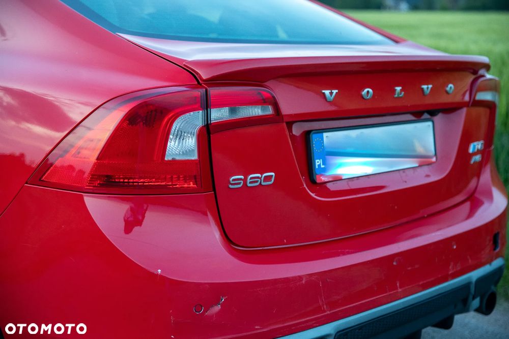 Volvo S60 ver-t6-awd-r--design-summum - 16