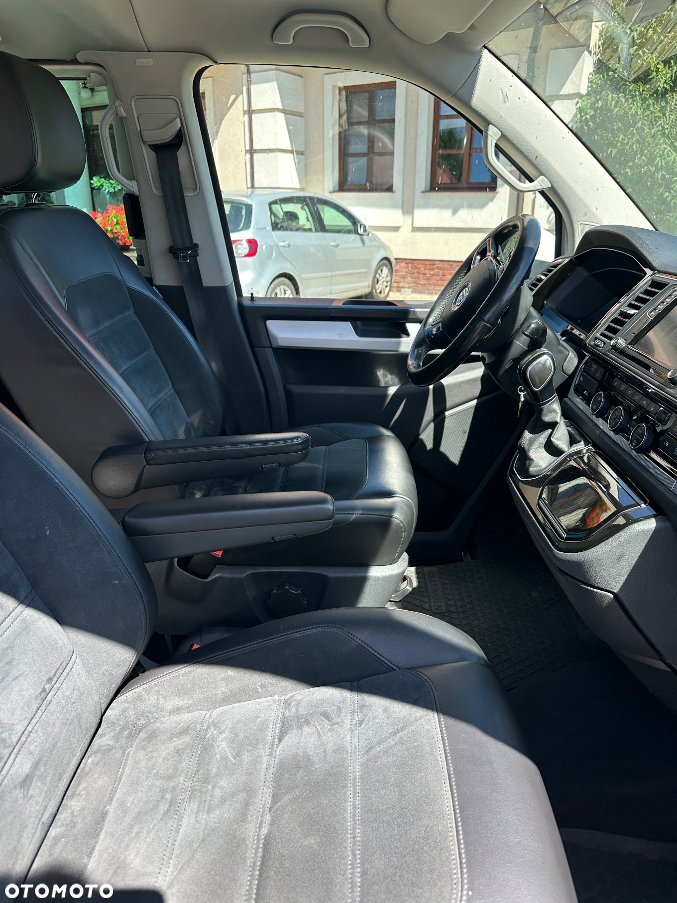Volkswagen Multivan 2.0 BiTDI L1 Comfortline 4Motion DSG - 11