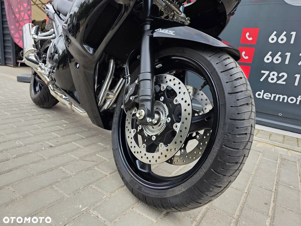 Suzuki GSX - 29