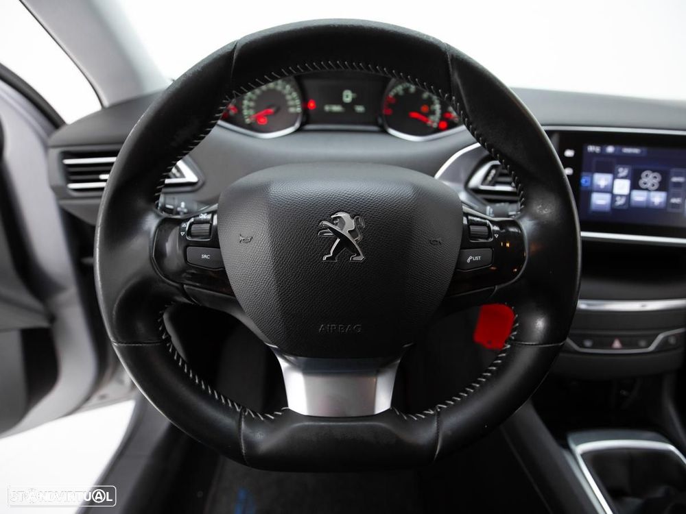 Peugeot 308 SW - 15