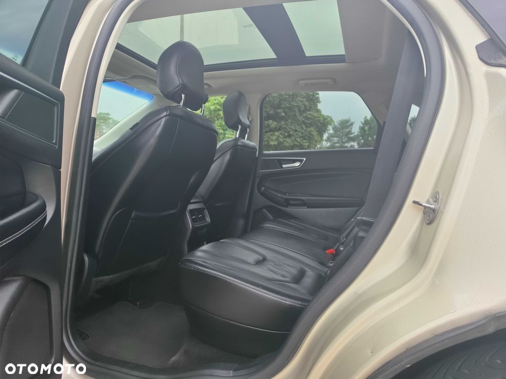 Ford Edge - 8