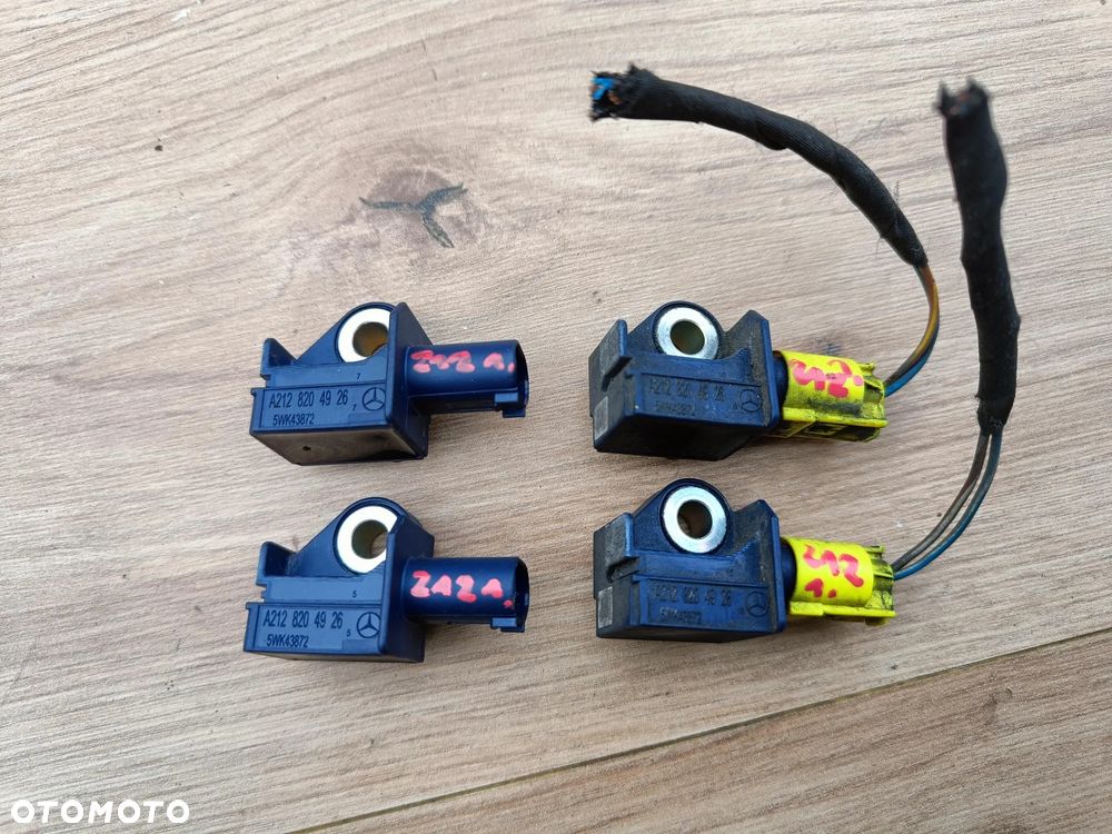 MERCEDES W204 W207 W212 CZUJNIK UDERZENIOWY UDERZENIA A2128204926 - 1
