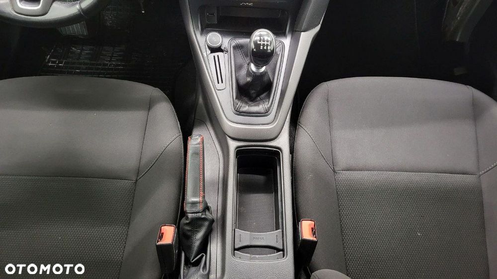 Ford Focus - 19