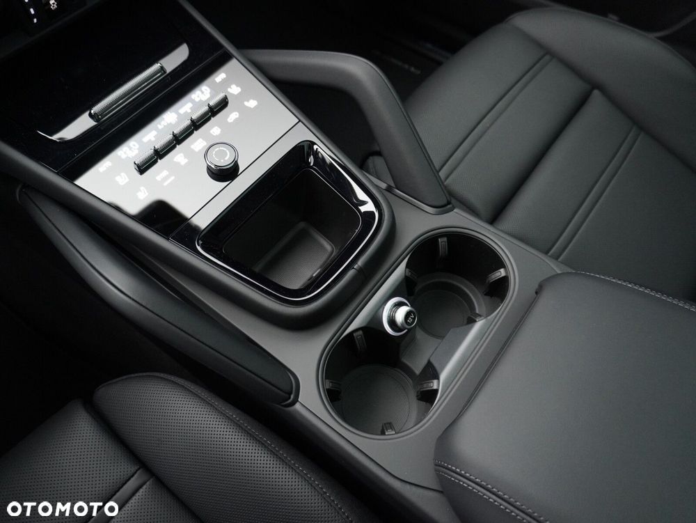Porsche Cayenne Black Edition - 28