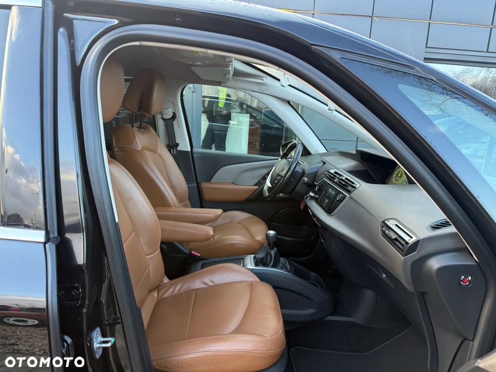 Citroën C4 Picasso e-HDi 115 Exclusive - 27