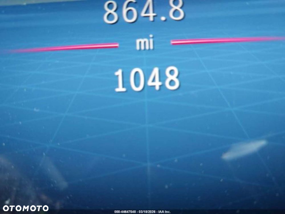 Mercedes-Benz GLS - 12