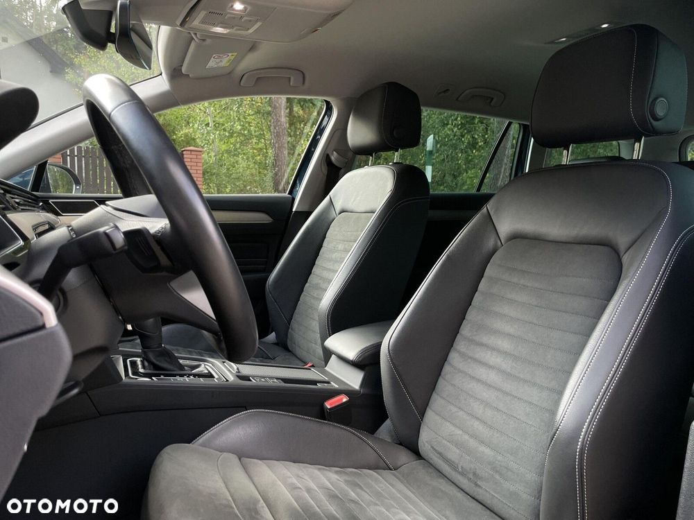 Volkswagen Passat 2.0 TDI Elegance DSG - 16