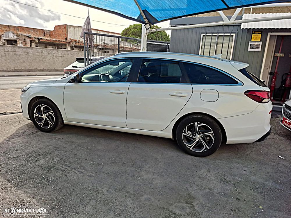 Hyundai i30 SW 1.6 CRDi Style - 18