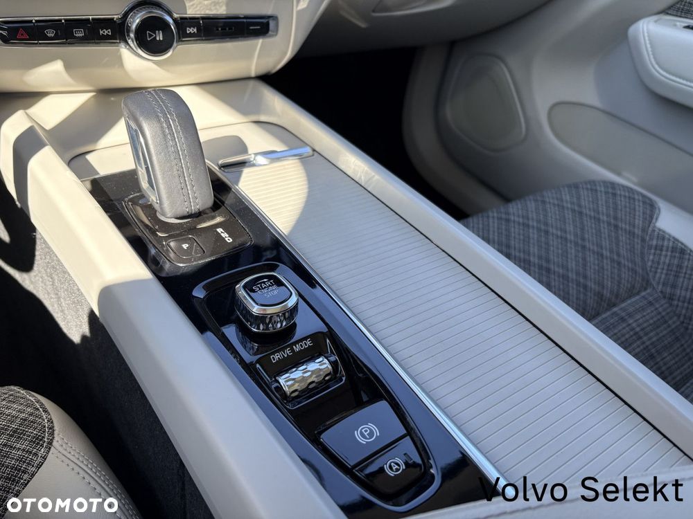 Volvo XC 60 - 16