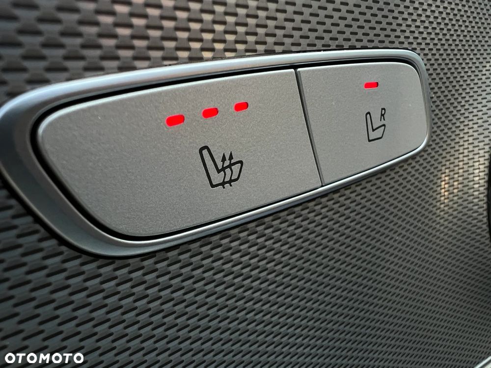 Mercedes-Benz Klasa E 220 d 9G-TRONIC - 34