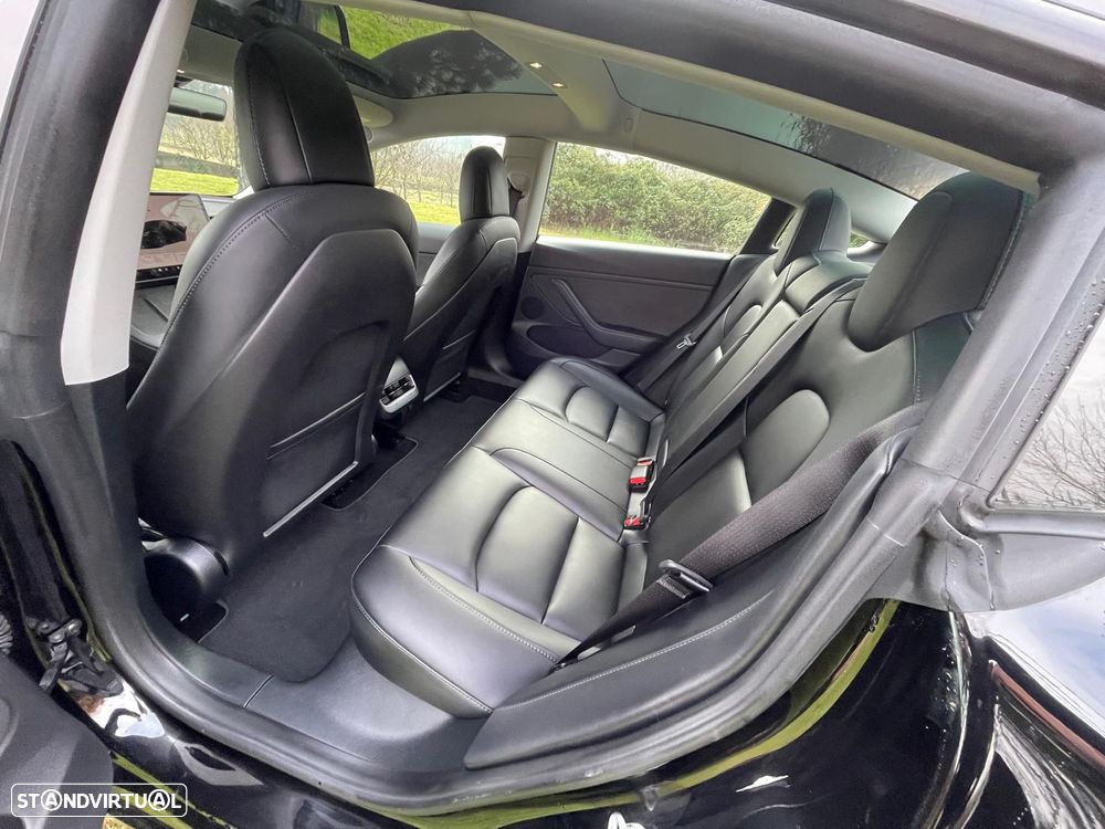 Tesla Model 3 Long Range Tração Traseira - 17