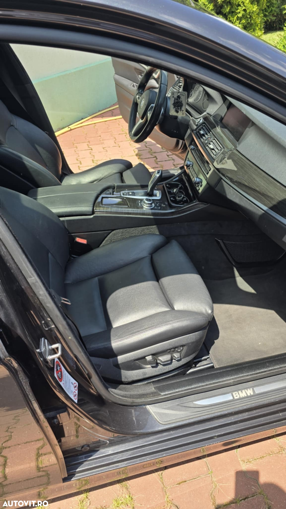 BMW Seria 5 530d Sport-Aut. - 9