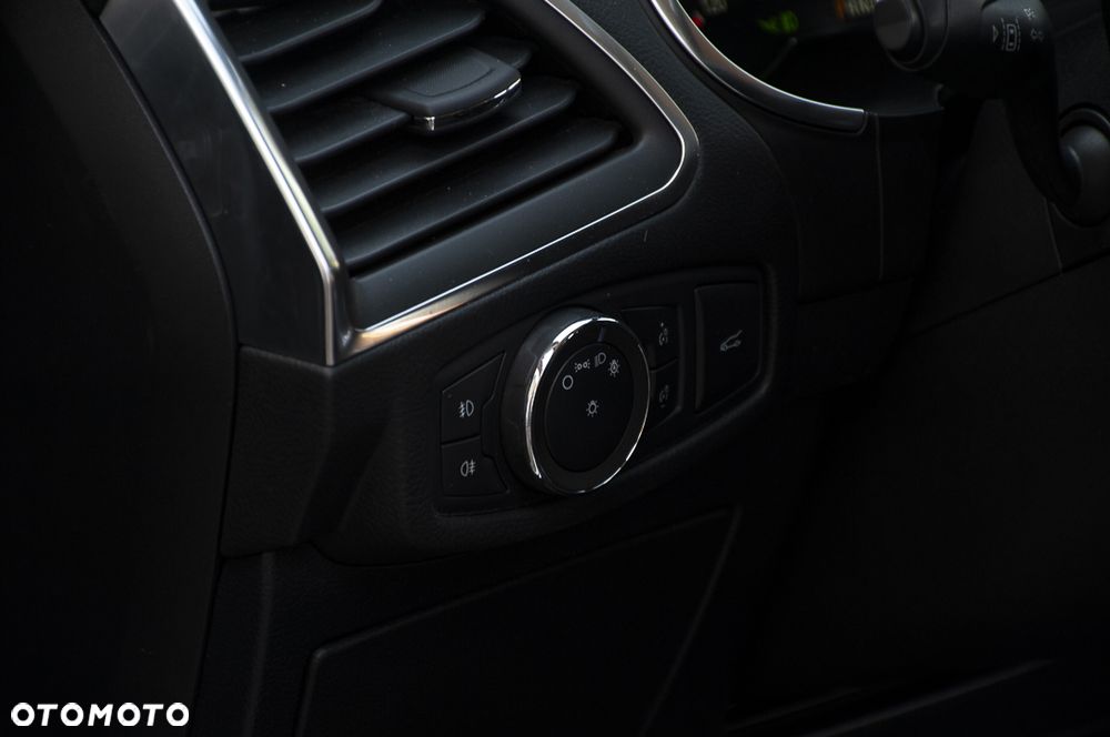 Ford S-Max 2.0 EcoBlue Titanium - 21