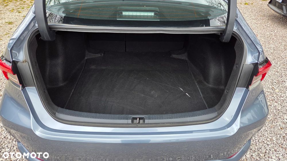 Toyota Corolla 1.8 Hybrid Comfort - 14