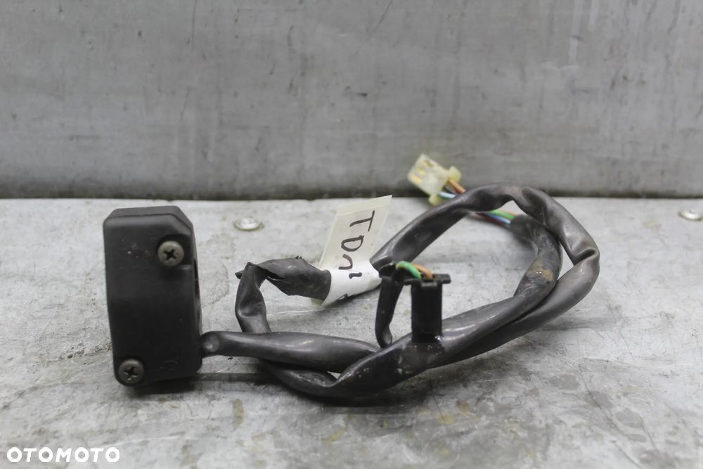 Yamaha TDM 850 91-95r przełączniki przełącznik zapłonu prawy - 2