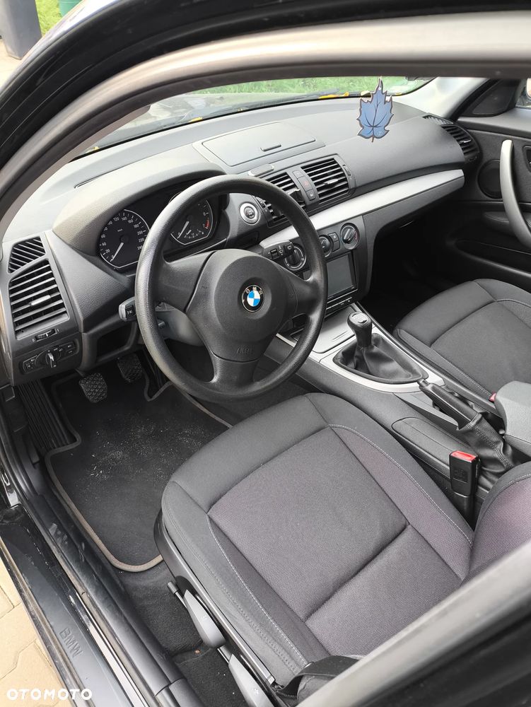 BMW Seria 1 116i - 8