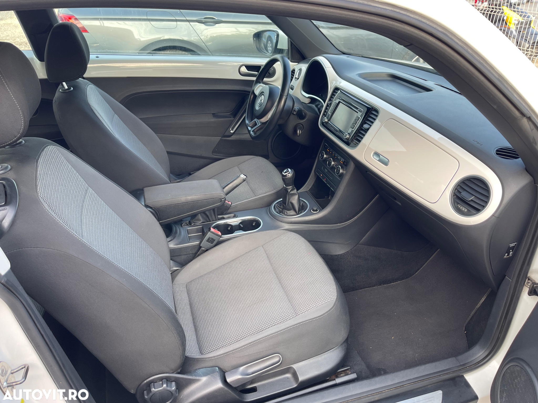 Volkswagen Beetle 1.6 TDI Design - 31