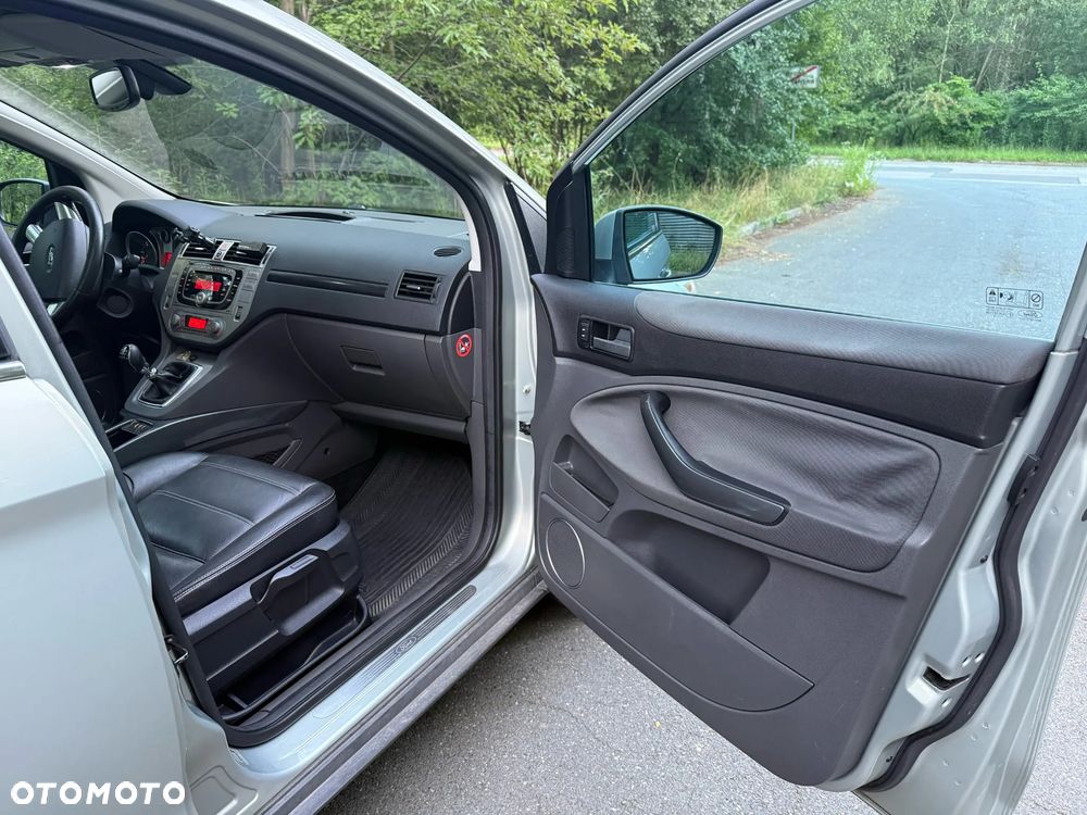 Ford Kuga 2.0 TDCi Titanium - 21