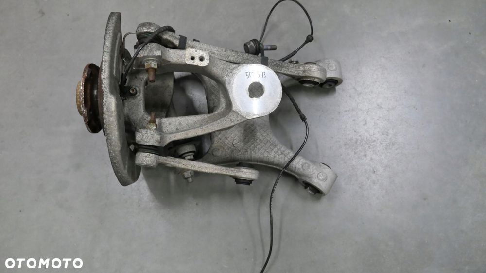 bmw x5 f15 x6 f16 zwrotnica piasta wahacze prawy tył 6877218 - 2