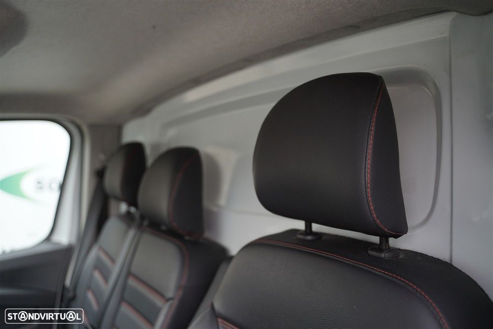 Renault Trafic 2.0 Blue dCi L2H1 IP - 23