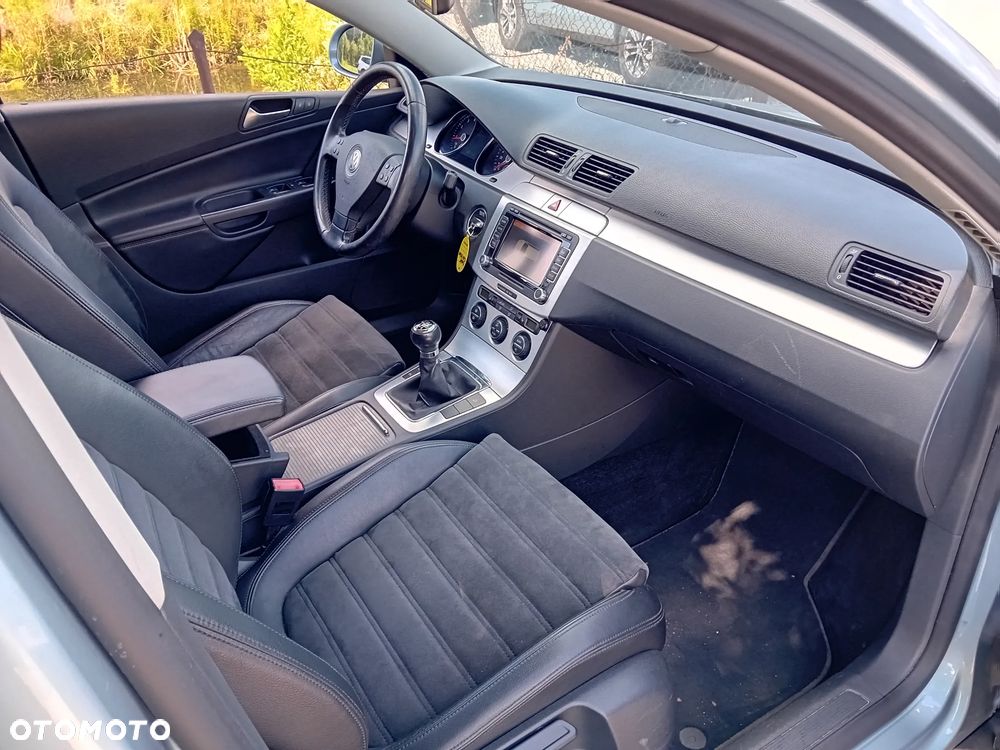 Volkswagen Passat 1.8 TSI Exclusive - 19