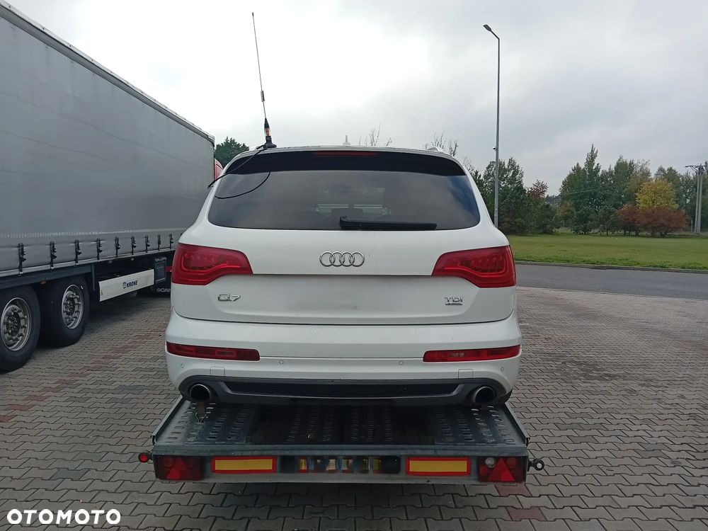 Audi Q7 - 4
