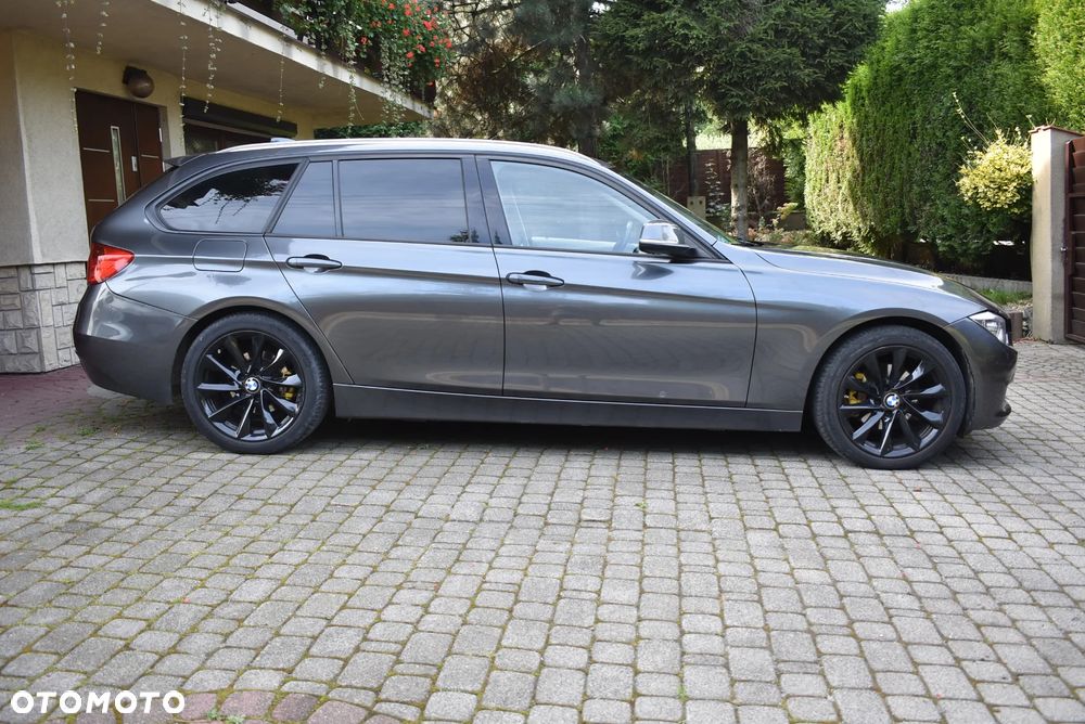 BMW Seria 3 320d xDrive Modern Line - 2