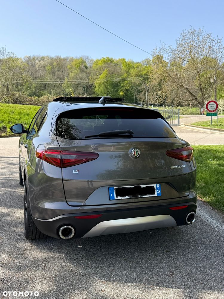 Alfa Romeo Stelvio 2.2 16V AT8 Q4 Ti - 5
