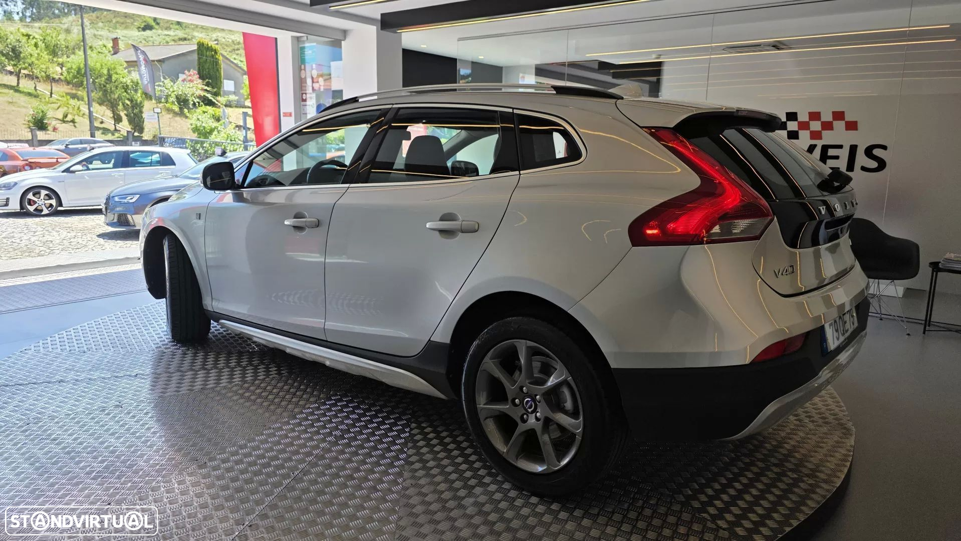 Volvo V40 Cross Country 2.0 D2 VOR Geartronic - 17