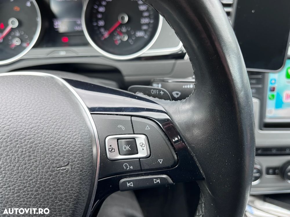 Volkswagen Passat 2.0 TDI DSG Comfortline - 10