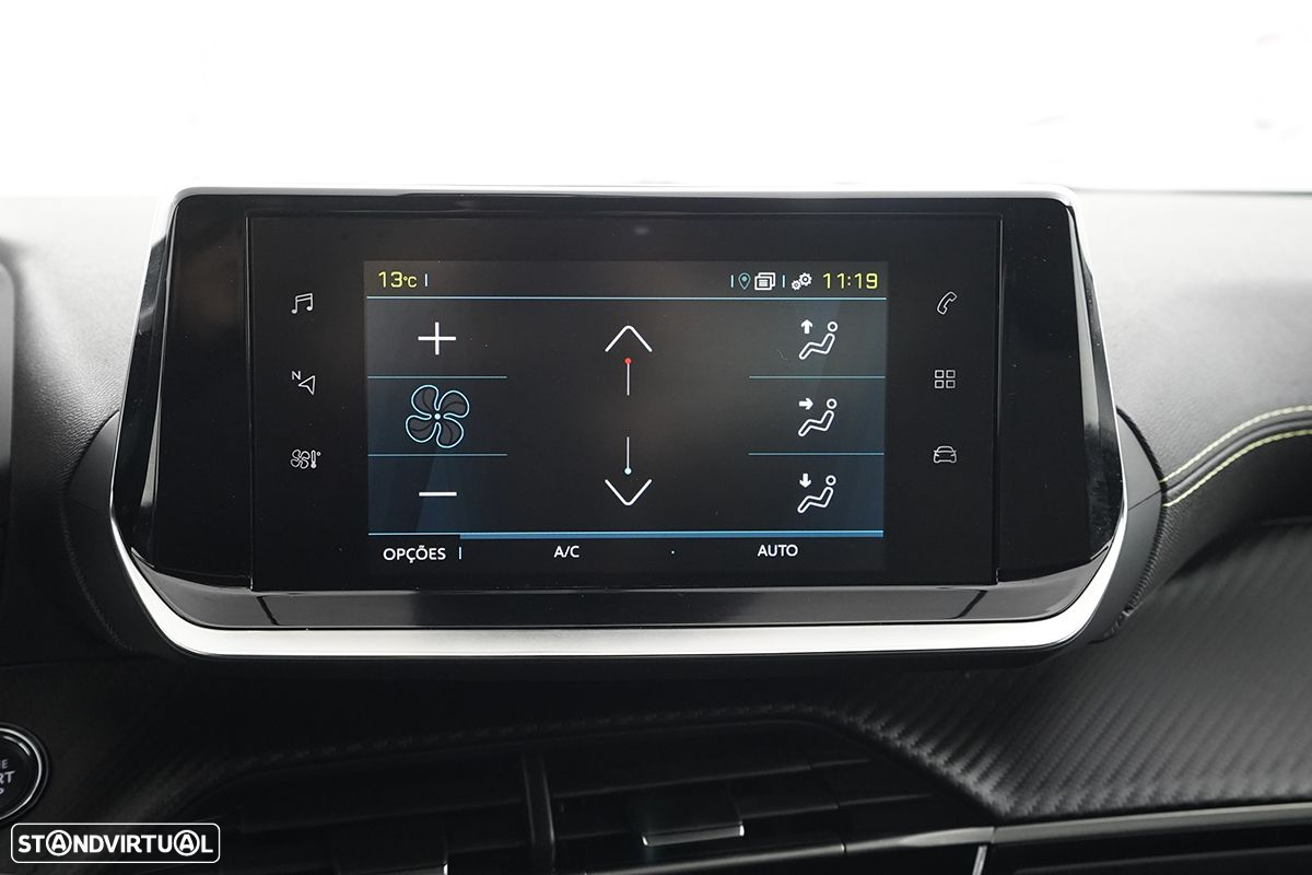 Peugeot e-2008 50 kWh GT - 12