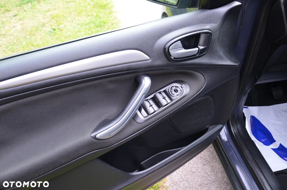 Ford S-Max 2.0 TDCi DPF Titanium - 16
