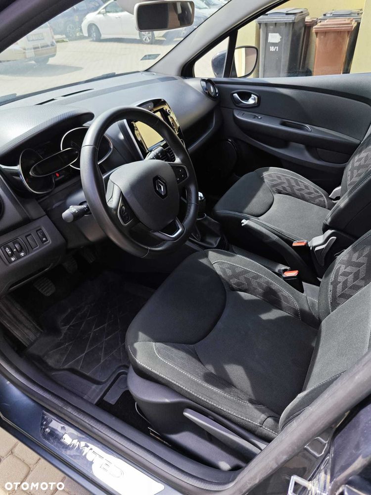 Renault Clio - 7