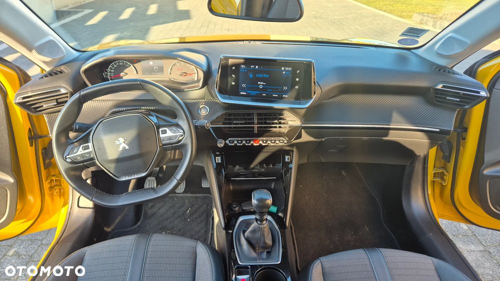 Peugeot 208 PureTech 100 Allure - 21
