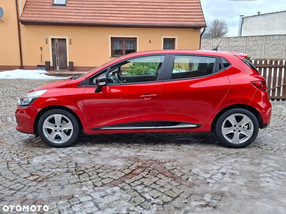 Renault Clio TCe 90 Luxe - 4
