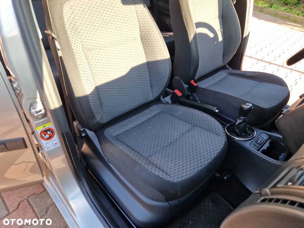 Skoda Roomster 1.4 16V Comfort - 21